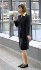 �t�W�e���r���o���ŏ����s���đ�u�F�̉�v���